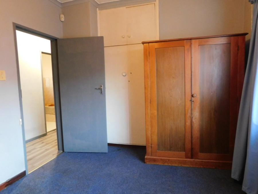 6 Bedroom Property for Sale in Dobson Western Cape